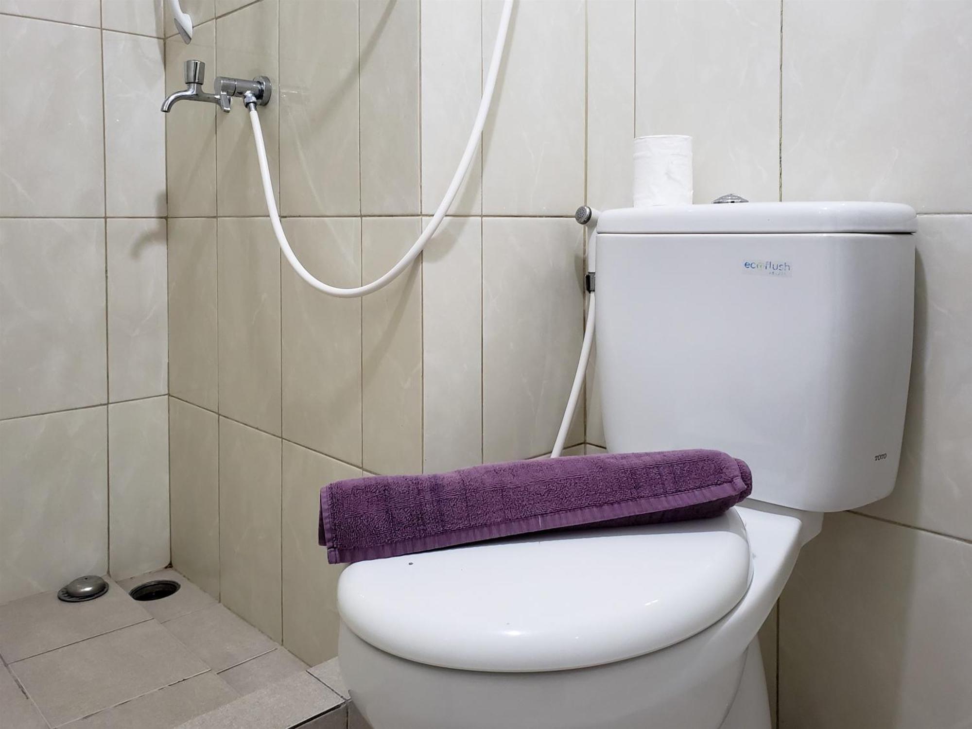 Comfort Living 2br At Springlake Summarecon By Travelio *
