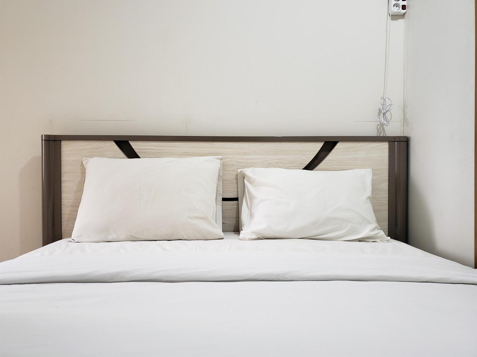 Comfort Living 2br At Springlake Summarecon By Travelio Apartemen Bekasi